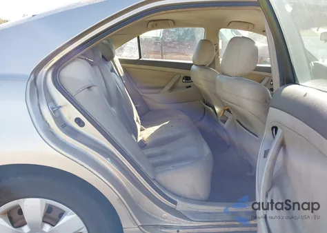 2008 Toyota Camry Le z USA, uszkodzony, nr VIN 4T1BE46KX8U777506